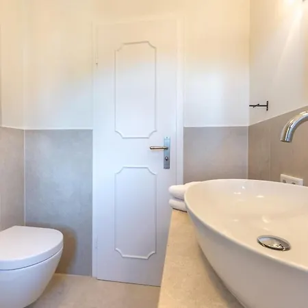 Wening-hues Wening-hues ,